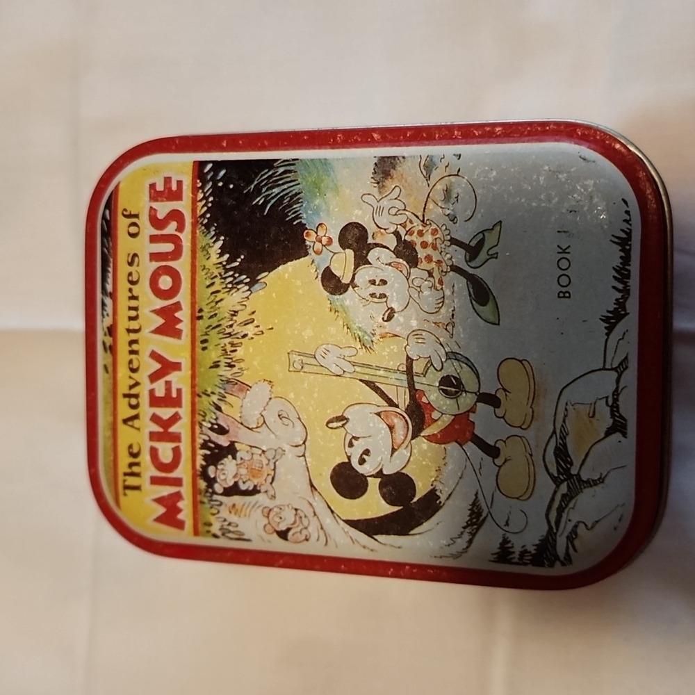 Disney Adventure of Mickey Mouse Tin